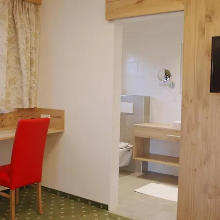 בית הארחה Alpengasthaus Giesslhuette וולפסברג