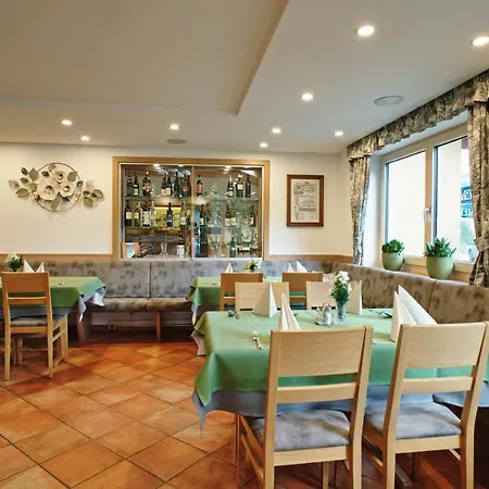 Alpengasthaus Giesslhuette Гостевой дом Вольфсберг