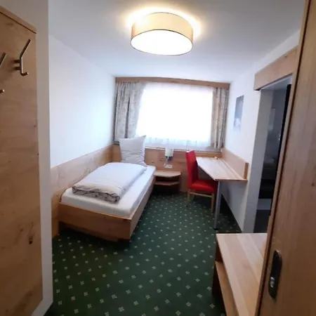 Гостевой дом Alpengasthaus Giesslhuette